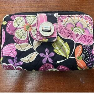 Vera Bradley Turnlock Quilted Wallet Black Pink Floral Zip Organizer Clutch